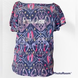 DKNY 18/20 sparkle grey printed tee with sequins. Sh0035